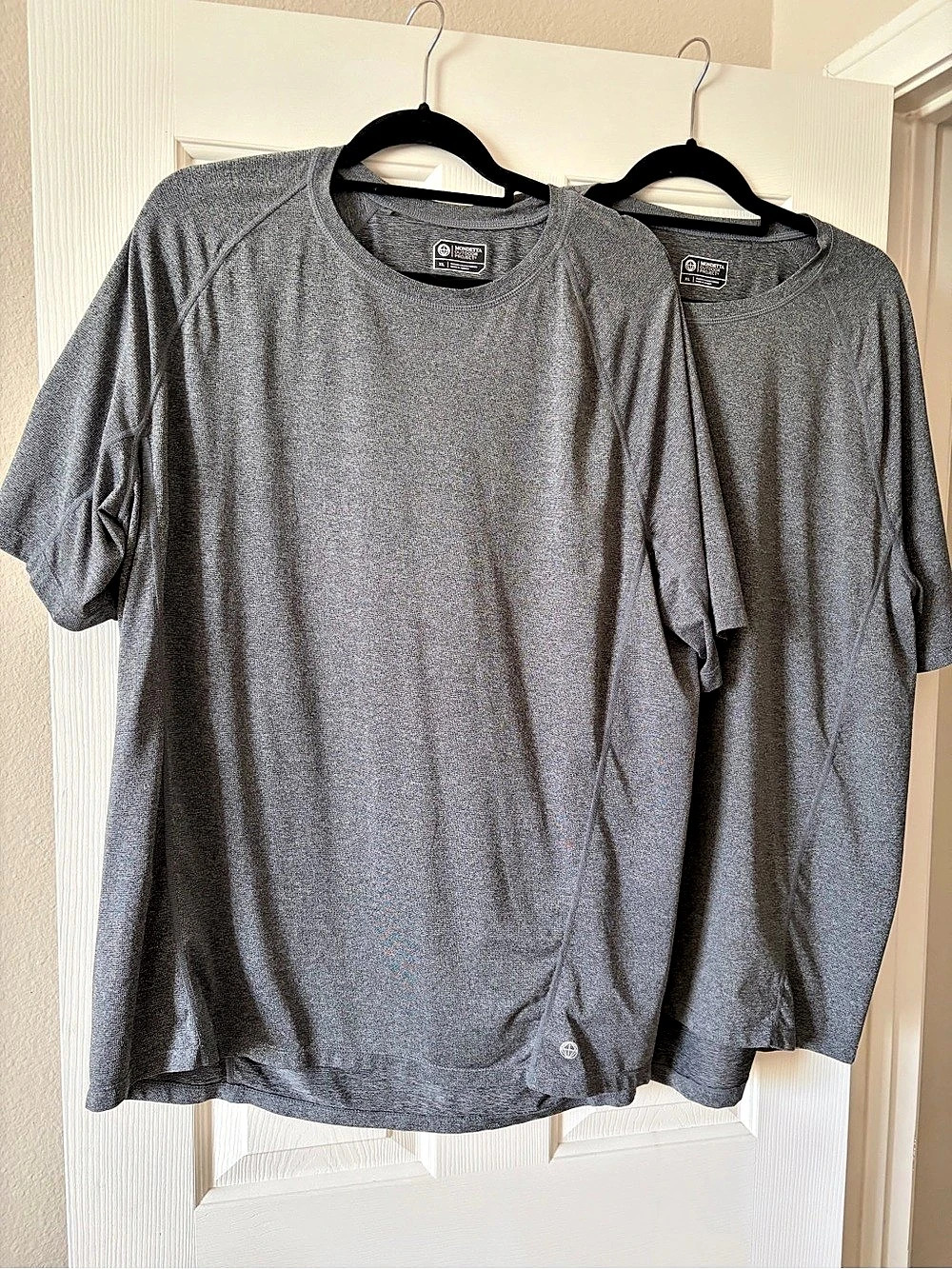Two Mondetta Performance T-Shirts Gray XL